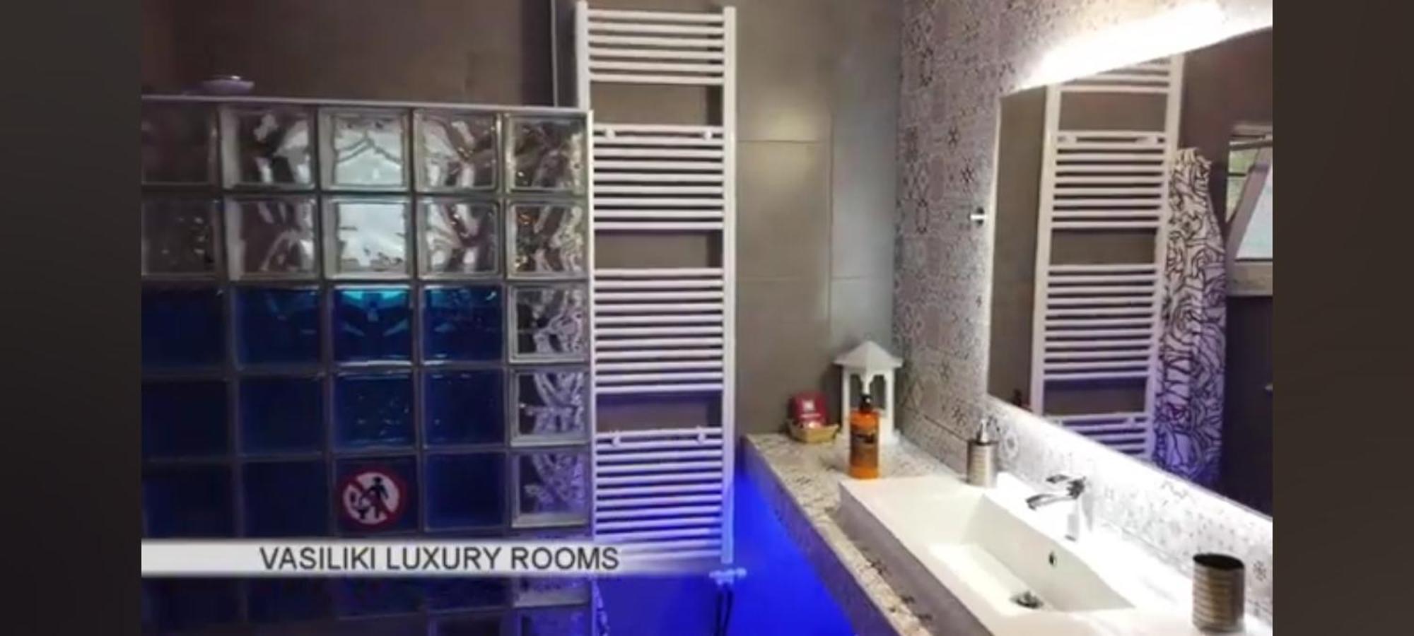 Vasilikis Apartment Каламата Экстерьер фото