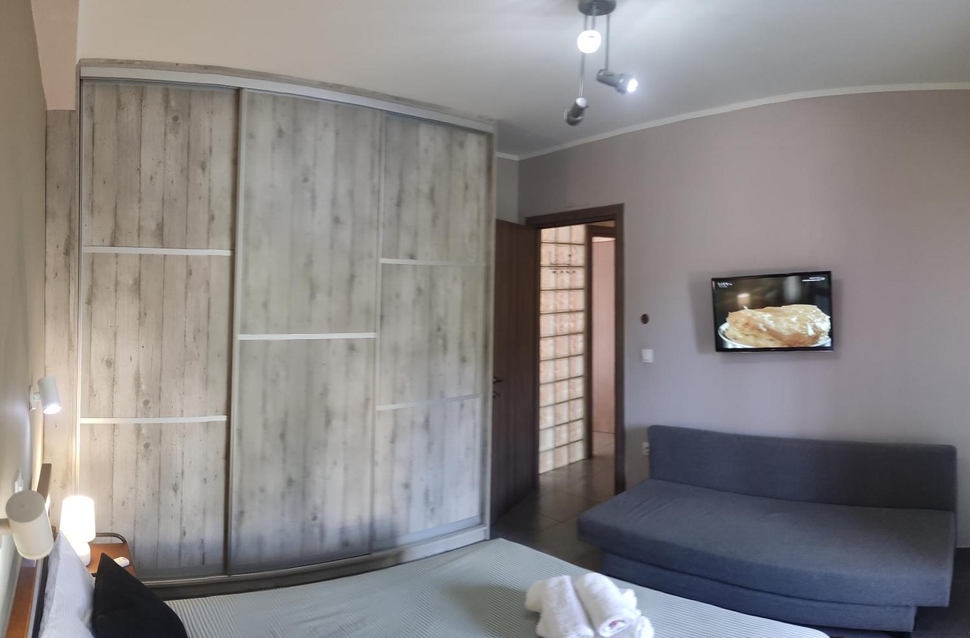 Vasilikis Apartment Каламата Экстерьер фото