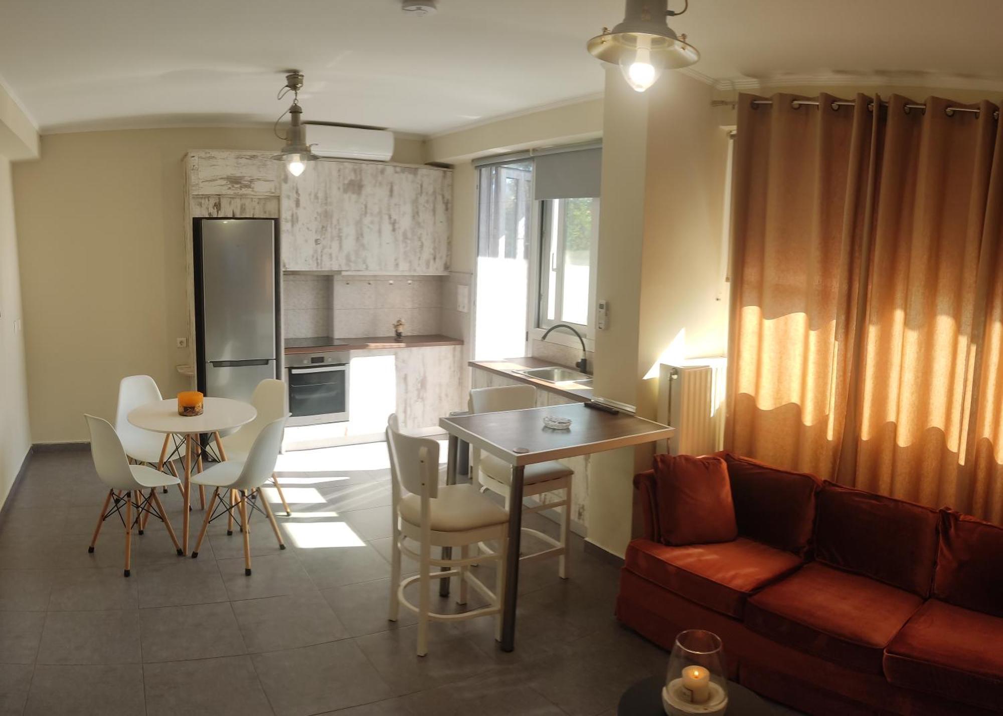 Vasilikis Apartment Каламата Экстерьер фото