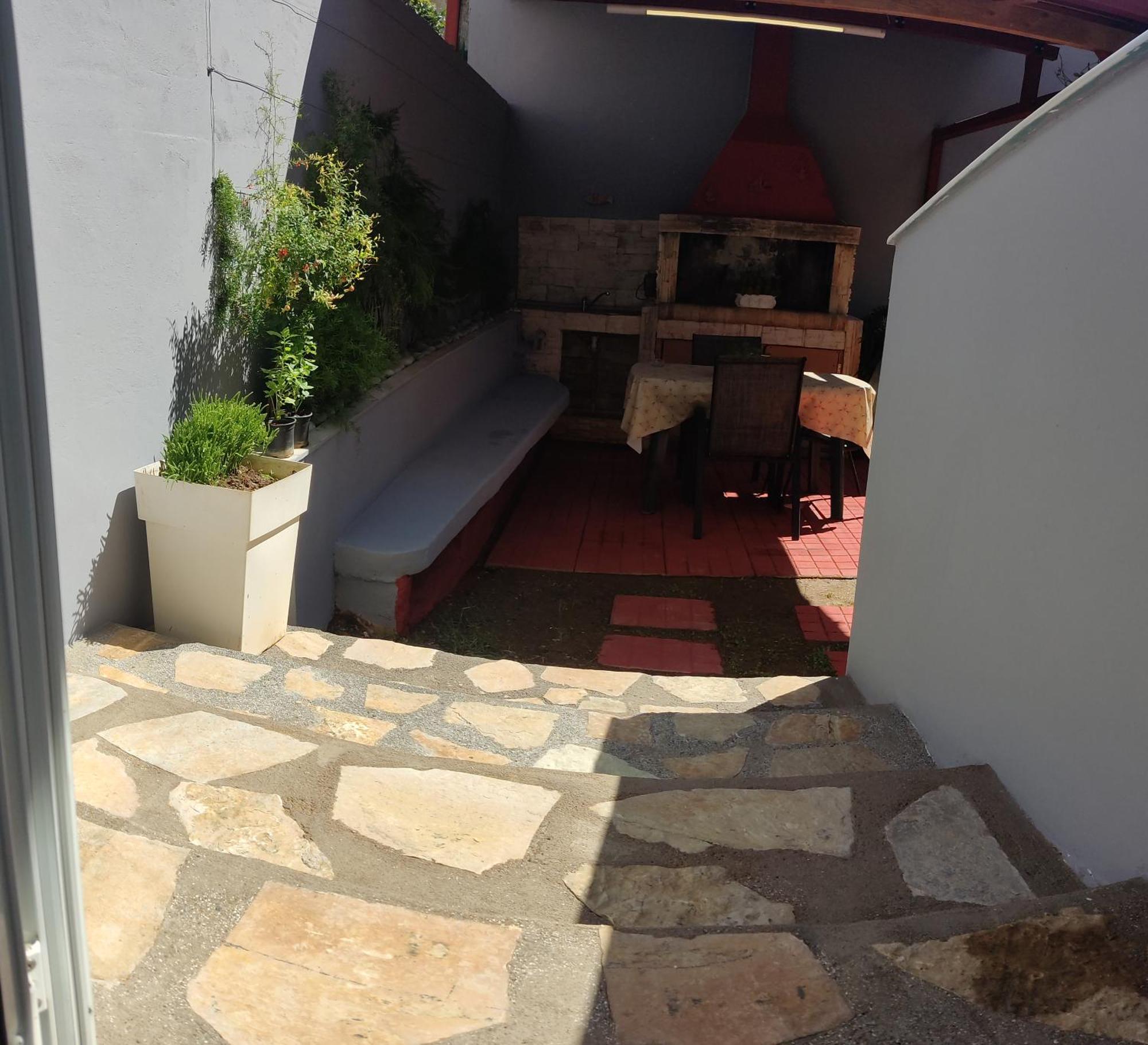 Vasilikis Apartment Каламата Экстерьер фото