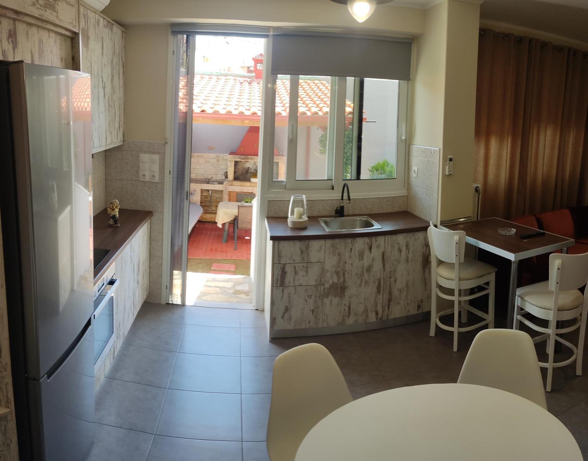 Vasilikis Apartment Каламата Экстерьер фото