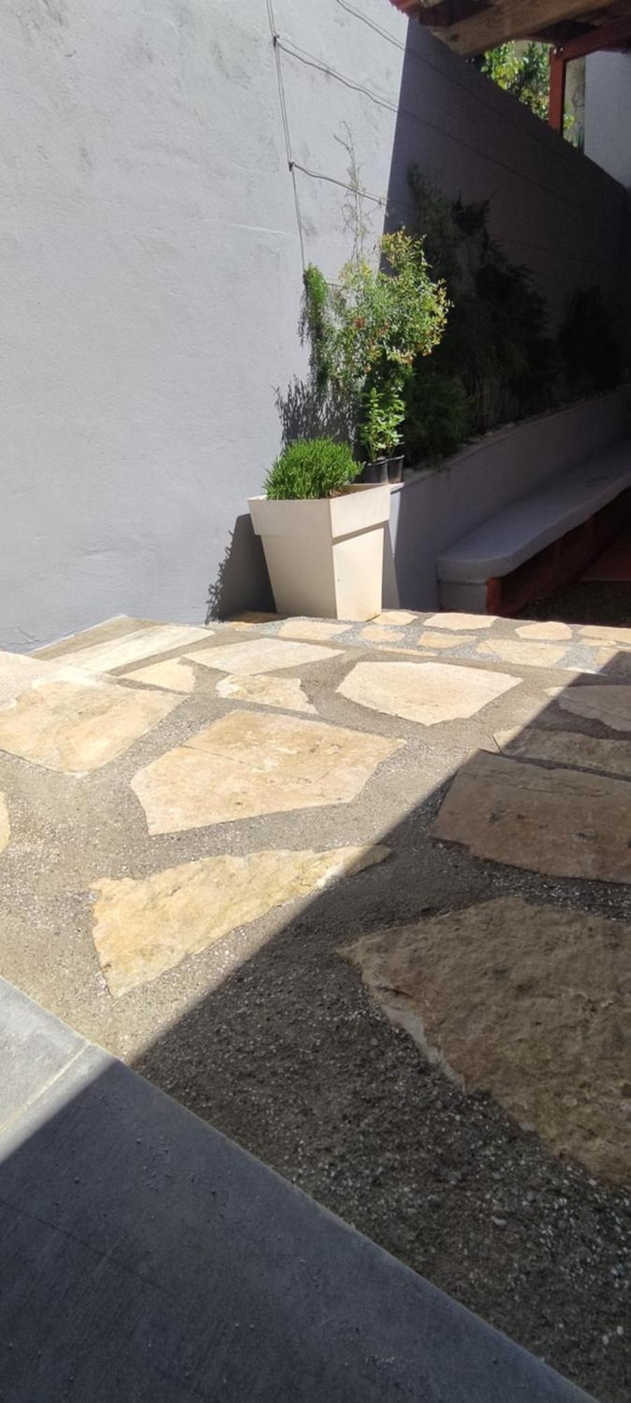 Vasilikis Apartment Каламата Экстерьер фото