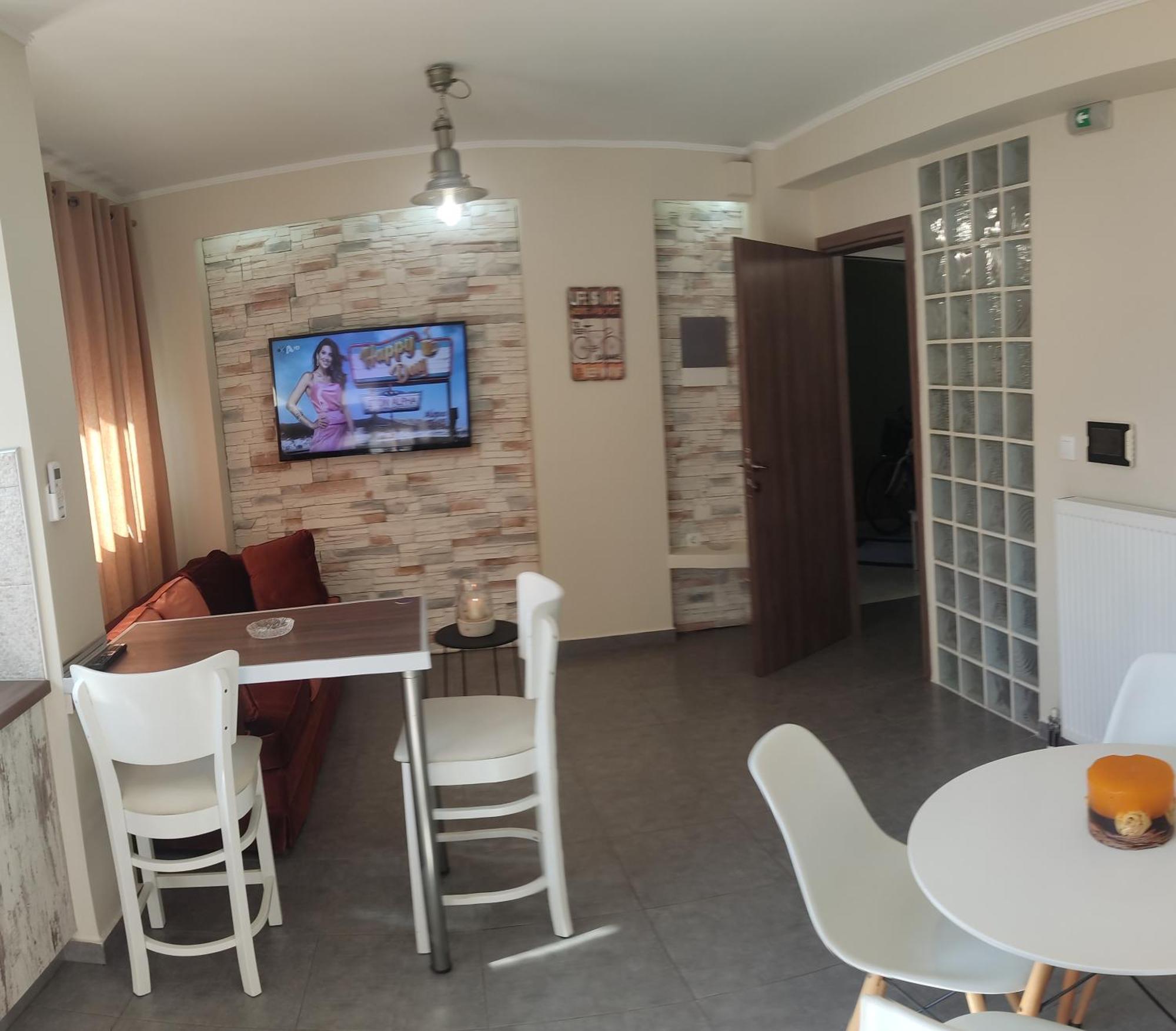 Vasilikis Apartment Каламата Экстерьер фото